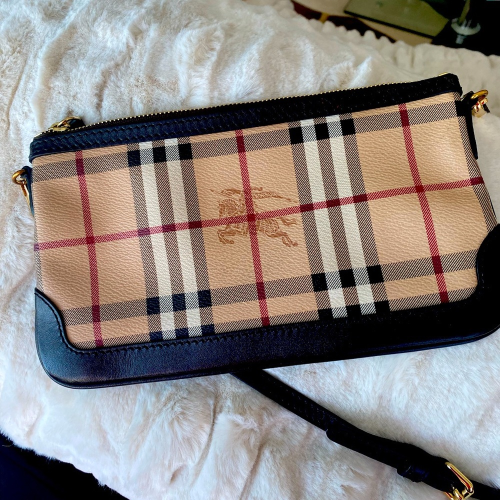 Burberry Beige Nova Check Crossbody Bag with Black Trim - Picture 2 of 8